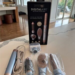 Conair InfinitiPRO DigitalAIRE Hot Air Styler